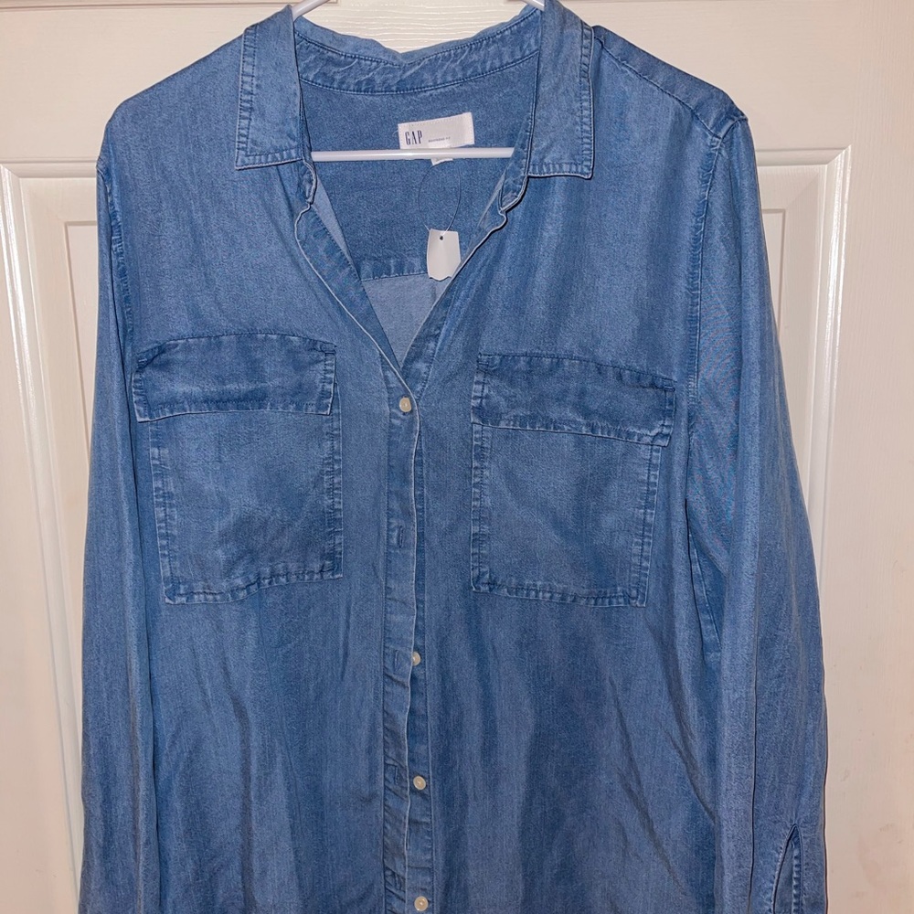 GAP Chambray Button Up